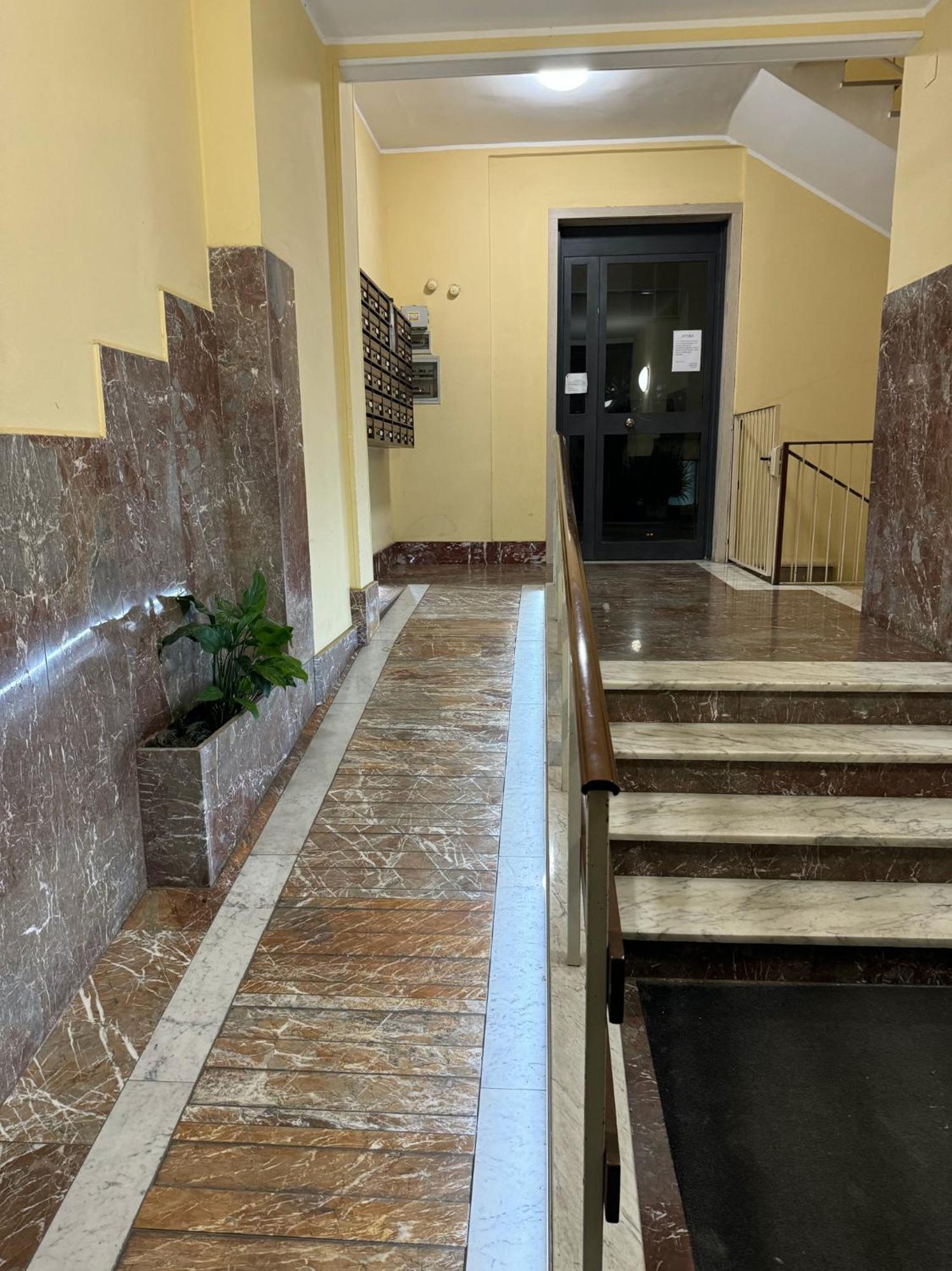 Holiday Hub Tiburtina Station Apartment Rom